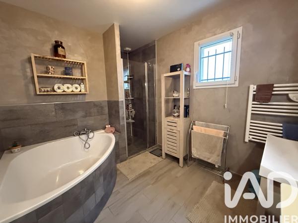 Maison à vendre 5 pièces 110 m² Crécy-la-Chapelle