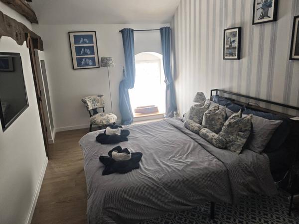 Charmante maison 4 chambres avec piscine à Dercé