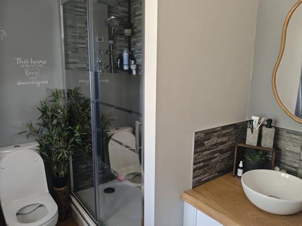 Charmante maison 4 chambres avec piscine à Dercé