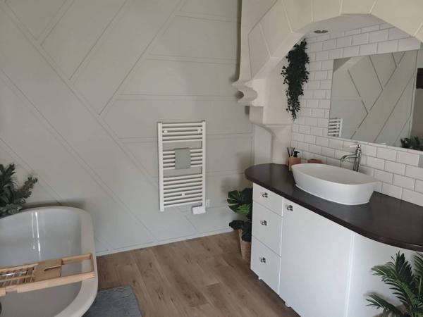 Charmante maison 4 chambres avec piscine à Dercé