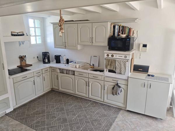 Charmante maison 4 chambres avec piscine à Dercé
