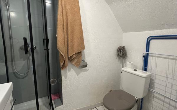 Appartement à louer    1 pièce • 25 m2 Nîmes