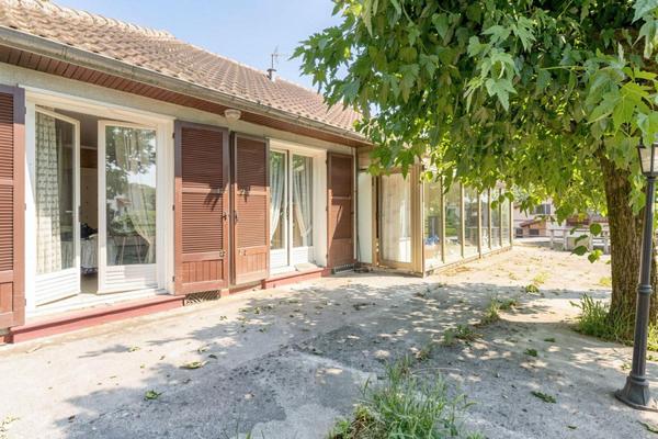 Maison Saint Maurice De Gourdans 3 pièce(s) 102 m2 - Terrain 1100m2