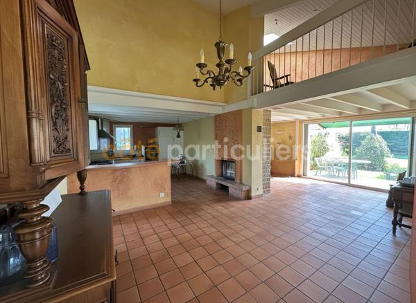 Vente Maison144 m² - 8 Pièces - SAINT LAURENT SUR SEVRE (85290)