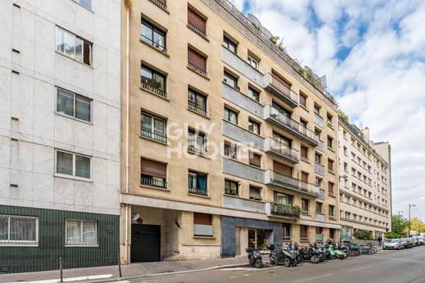 APPARTEMENT 2 PIECES AVEC JARDIN, PARKING ET CAVE
