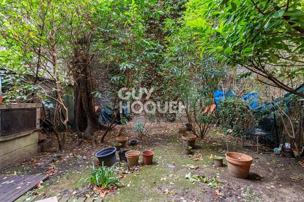 APPARTEMENT 2 PIECES AVEC JARDIN, PARKING ET CAVE