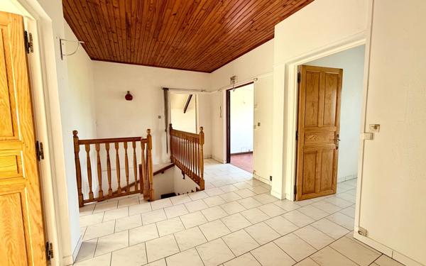 Maison à vendre    6 pièces •  Le Tampon