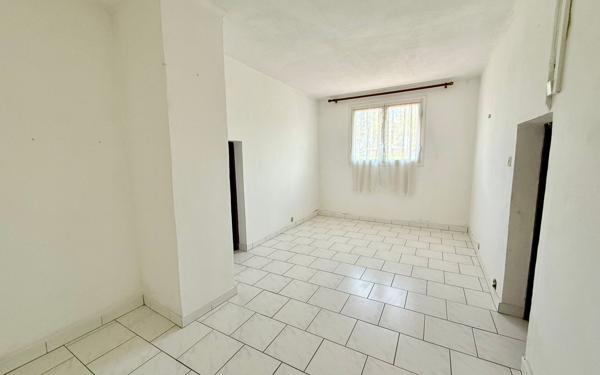 Maison à vendre    6 pièces •  Le Tampon