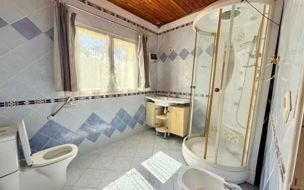 Maison à vendre    6 pièces •  Le Tampon