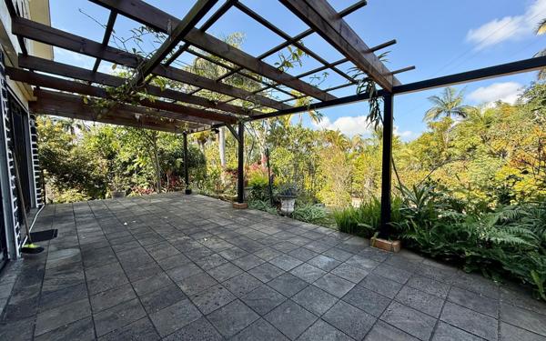 Maison à vendre    6 pièces •  Le Tampon