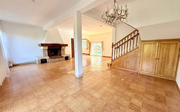 Maison à vendre    6 pièces •  Le Tampon