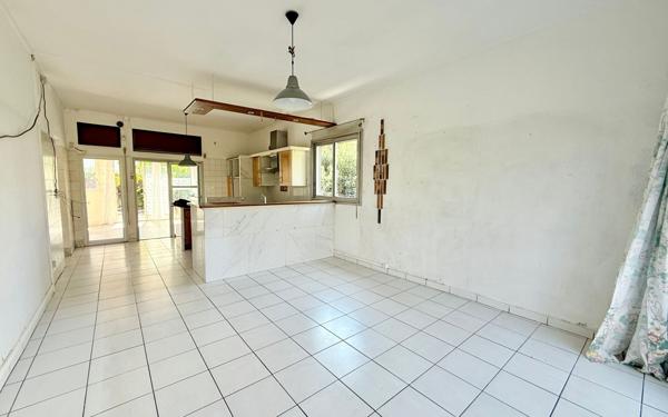 Maison à vendre    6 pièces •  Le Tampon