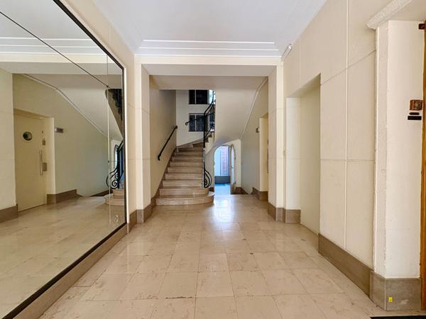Lille Liberté/Quai du Wault, splendide Appartement bourgeois de 205,4 m² Lille Lille Liberté/Quai du Wault, splendide Appartement bourgeois de 205,4 m² Lille