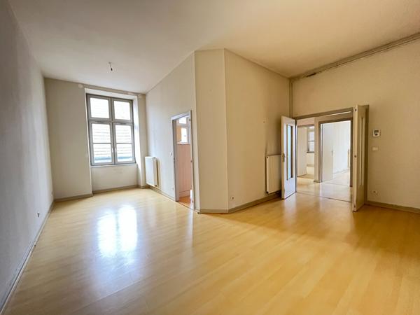 Appartement - 3 pièces - 81 m²