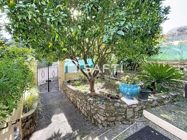 REZ DE JARDIN DE 78M2 AVEC DEPENDANCE