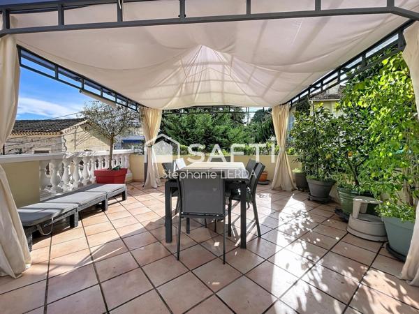 REZ DE JARDIN DE 78M2 AVEC DEPENDANCE