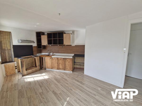 SPACIEUX APPARTEMENT T3 DE 75 M² , Saint paul d eyjeaux SPACIEUX APPARTEMENT T3 DE 75 M² , Saint paul d eyjeaux