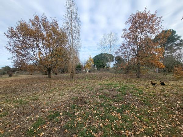A VENDRE TERRAIN CONSTRUCTIBLE DE 1000 M2 À 10 KILOMÈTRES DE BLAYE , Blaye A VENDRE TERRAIN CONSTRUCTIBLE DE 1000 M2 À 10 KILOMÈTRES DE BLAYE , Blaye