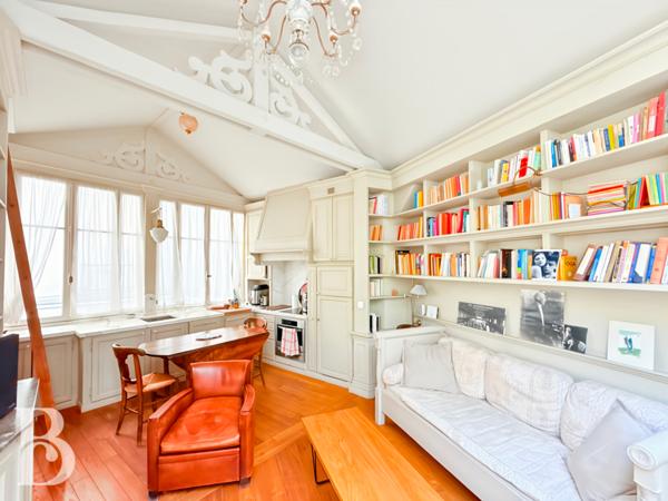 Paris (75014) APPARTEMENT COMME UNE MAISON - PROFESSION LIBERALE OU APPARTEMENT INDEPENDANT POSSIBLE