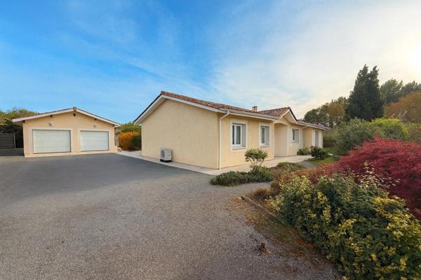 Maison Salles 6 pièces 4 chambres 135 m2 garage double+ piscine