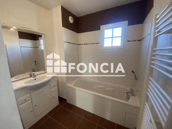 Location Maison 4 pièces 82.8 m² - ZAC STE MAGDELEINE VILLAGE 6 La Mole 83310