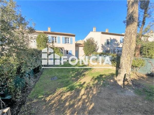 Location Maison 4 pièces 82.8 m² - ZAC STE MAGDELEINE VILLAGE 6 La Mole 83310