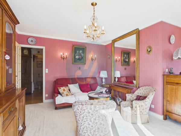 Nevers (58000) Appartement T2 lumineux 64m2 avec garage et DPE en C à Nevers