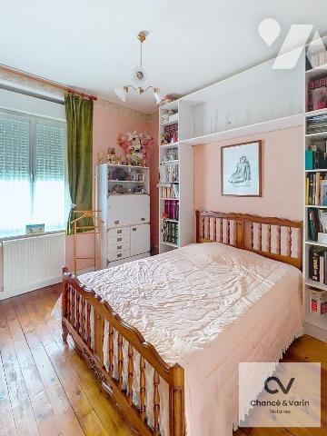 Maison en pierre proche des commerces