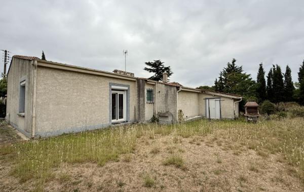 Vente Villa de plein pied 4 faces 3 chambres à rafraîchir Pezenas   