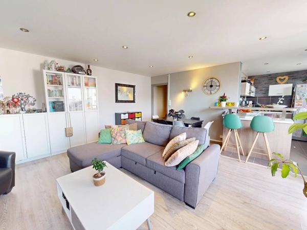 Appartement de Type 4 avec balcon , Ascenseur