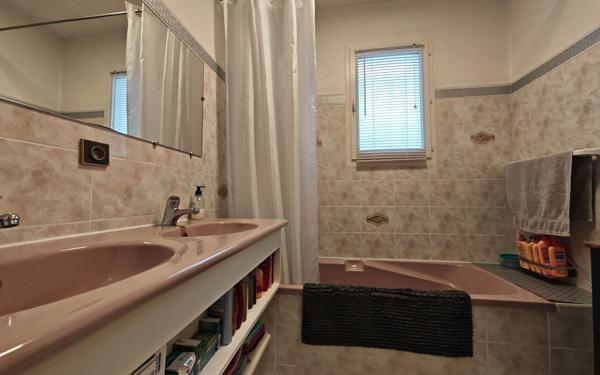 Maison à vendre    5 pièces • 80,31 m2 Pont-de-Larn