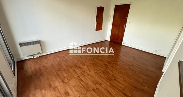 Location Studio 18 m² - Châtenay-malabry 92290