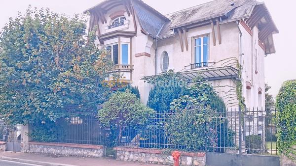 Location Maison170 m² - 8 Pièces - MONTARGIS (45200)