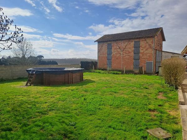 Jolie propriété avec maison d'amis et dépendances
