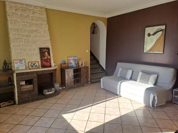 Jolie propriété avec maison d'amis et dépendances