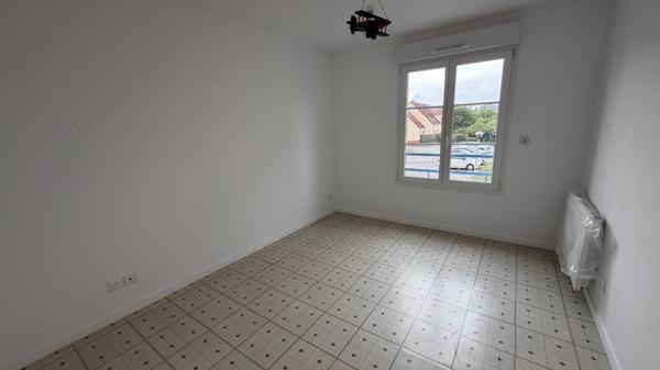 APPARTEMENT SEJOUR + DEUX CHAMBRES