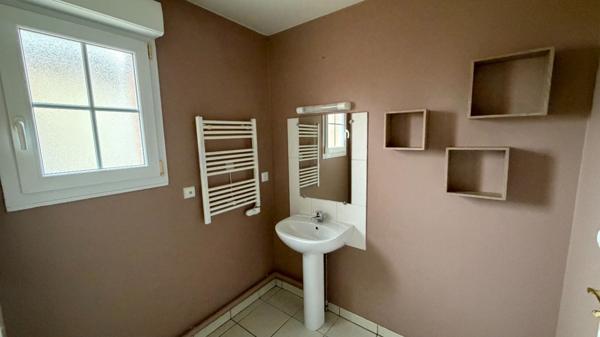 APPARTEMENT SEJOUR + DEUX CHAMBRES
