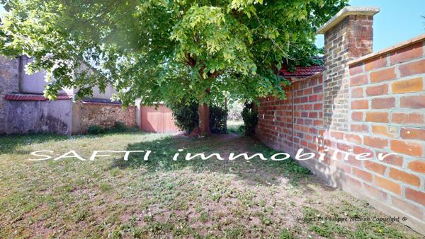 Maison non mitoyenne avec 3/4 chambres + sous-sol total / 339m2 de terrain avec garage