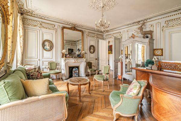 Drouot / Le Peletier - Appartement familial - 3 chambres - Ascenseur et balcon