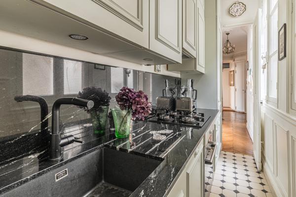 Drouot / Le Peletier - Appartement familial - 3 chambres - Ascenseur et balcon