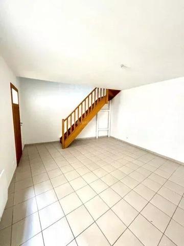 Vente                                                      Immeuble
                        
                                         553 m2                     à Étampes