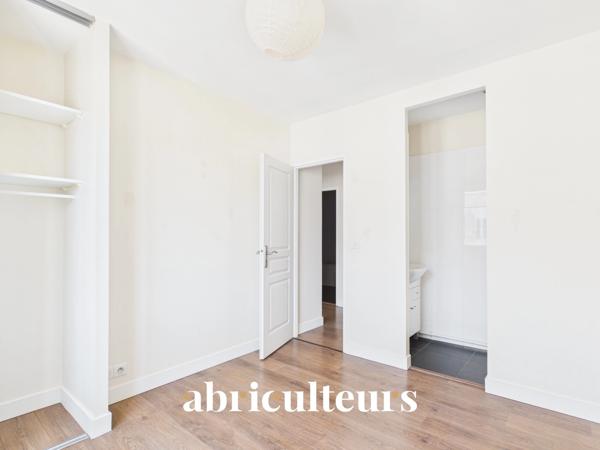 Appartement traversant– 72,8 m² 3 pièces Bordeaux Rue de Pessac