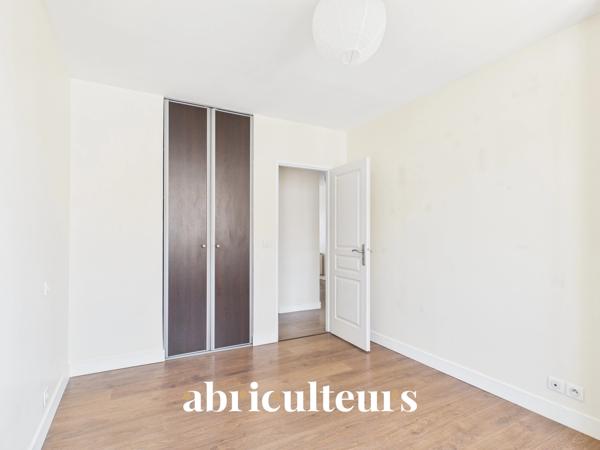 Appartement traversant– 72,8 m² 3 pièces Bordeaux Rue de Pessac
