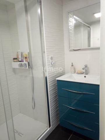 Maison à vendre 4 pièces 97 m², balcon et double garage