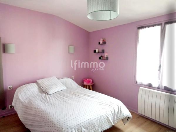 Maison à vendre 4 pièces 97 m², balcon et double garage