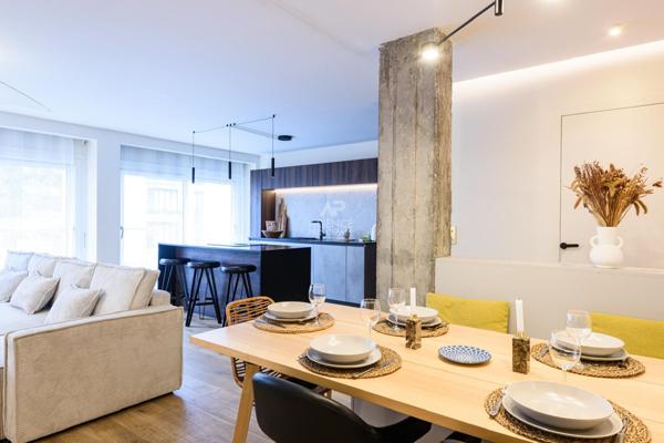 Chaville, limite Sèvres - MARIVEL - Beau 4 pièces rénové avec 3 chambres et balcon €549 000 ** - Référence 655-C