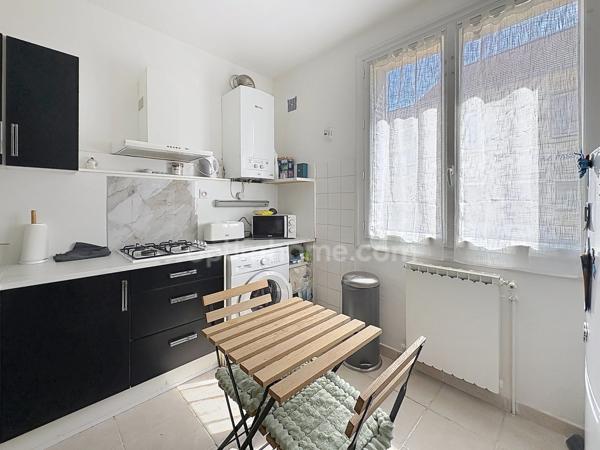 CHAMPAGNE SUR OISE (95) Maison louée en 2 appartements de 2 pièces