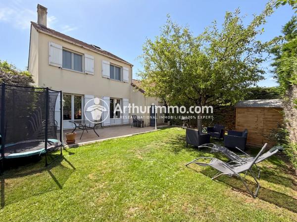 Vente                                                      Maison
                        
                     6 pièces                      90 m2                     à Saint-Pierre-du-Perray