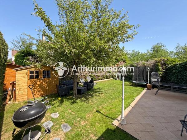 Vente                                                      Maison
                        
                     6 pièces                      90 m2                     à Saint-Pierre-du-Perray