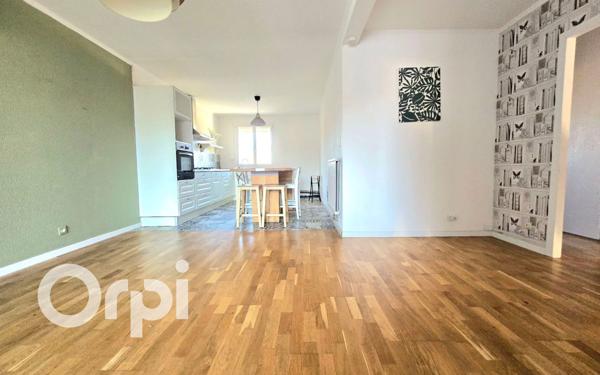 Appartement à vendre    3 pièces • 80,23 m2 Saint-Martin-de-Crau